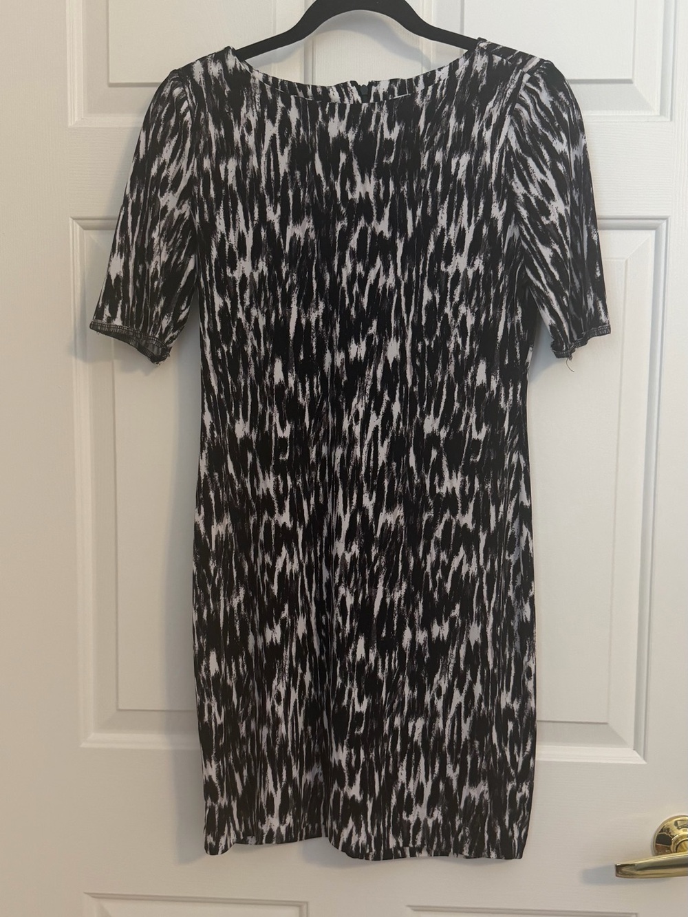 Calvin Klein Black and White Patterned Midi Dress